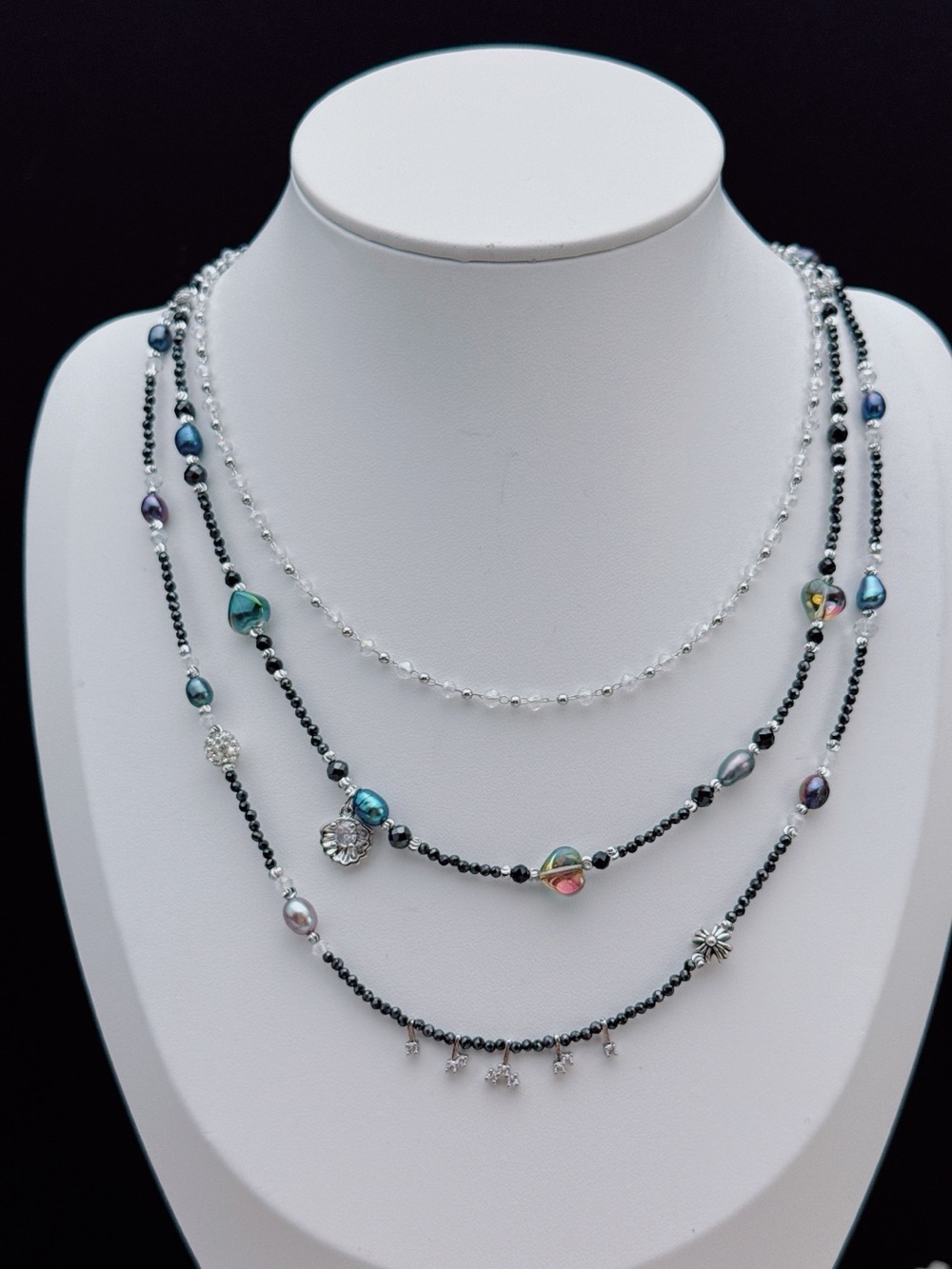 26X519 Handmade Freshwater Pearl Black Spinel Triple Layer Dainty Necklace 16+2”